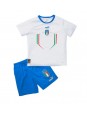 Otroški Nogometna dresi replika Italija Gostujoči 2022 Kratek rokav (+ hlače)